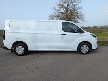 Used Ford Transit Custom 2024 for sale - 77762671: Photo