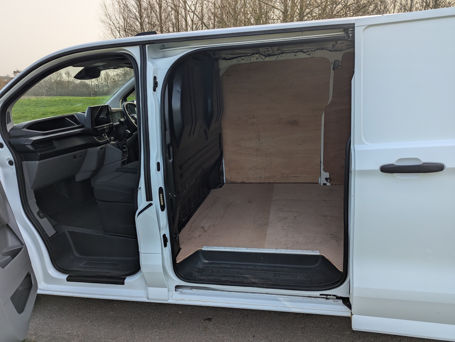 Used Ford Transit Custom 2024 for sale - 77762671: Photo 8