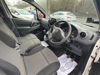 Used Peugeot Partner 2017 for sale - 75561648: Photo