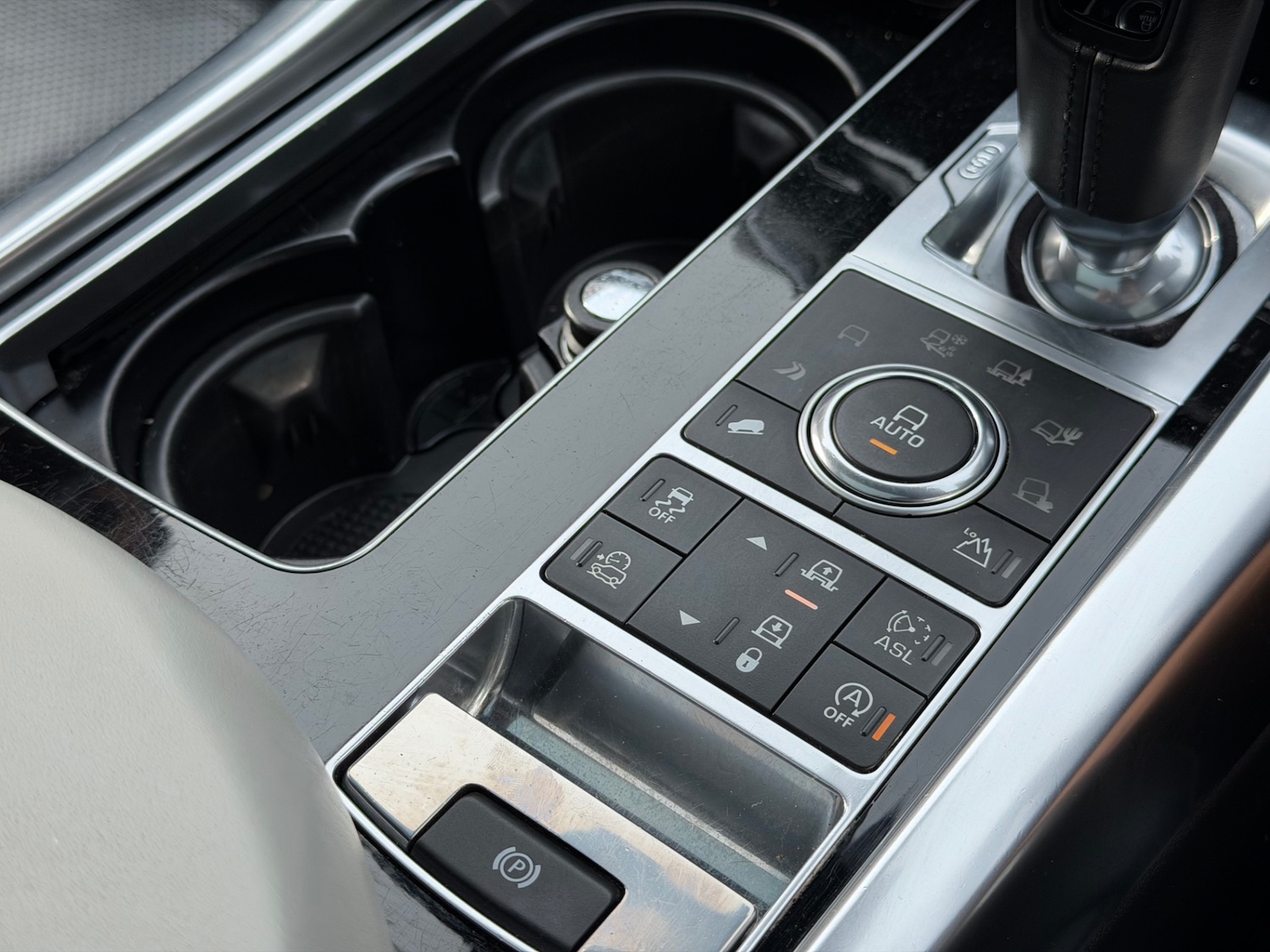 Used Land Rover Range Rover Sport 2016 for sale - 77995179: Photo 25