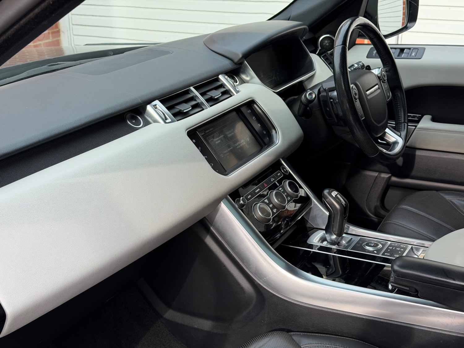 Used Land Rover Range Rover Sport 2016 for sale - 77995179: Photo 29