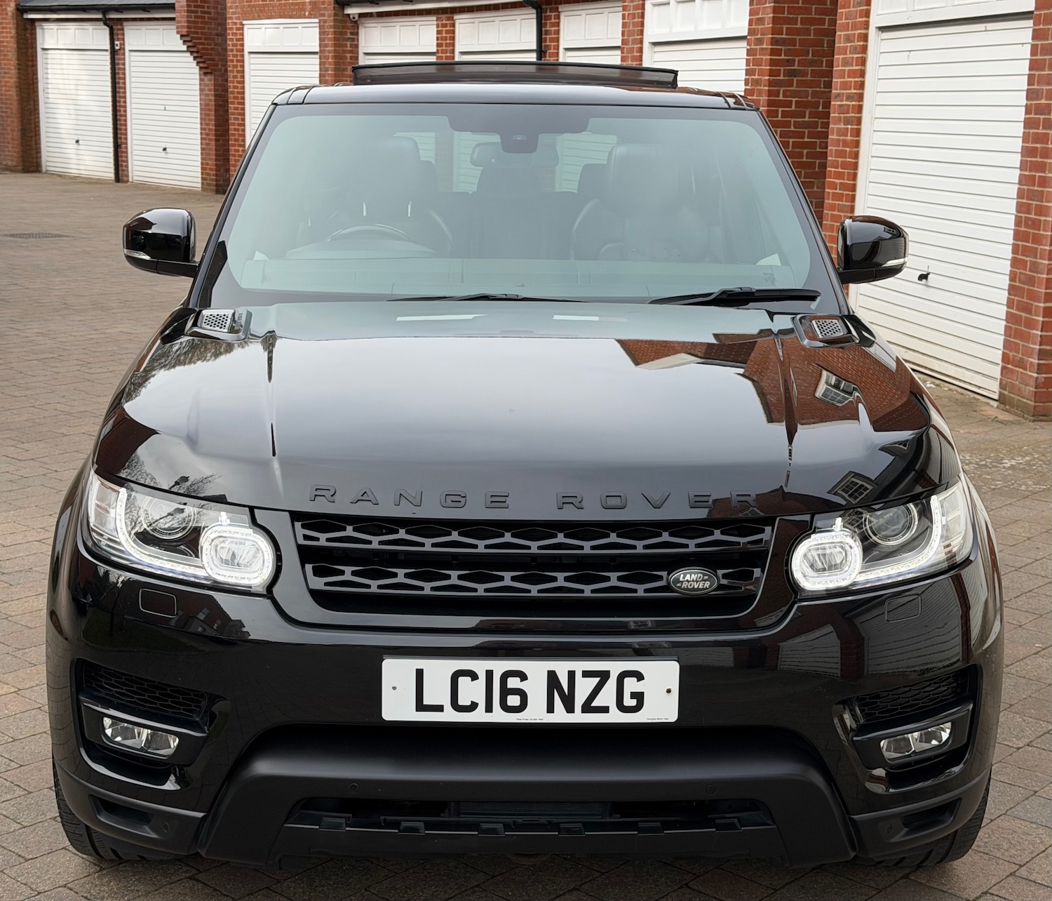 Used Land Rover Range Rover Sport 2016 for sale - 77995179: Photo 4