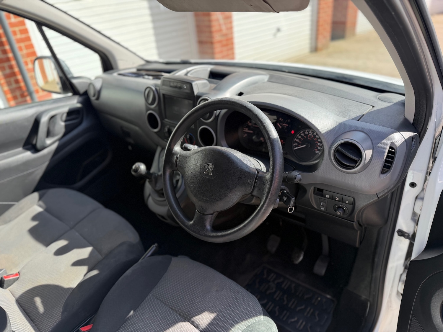 Used Peugeot Partner 2018 for sale - 77979884: Photo 11