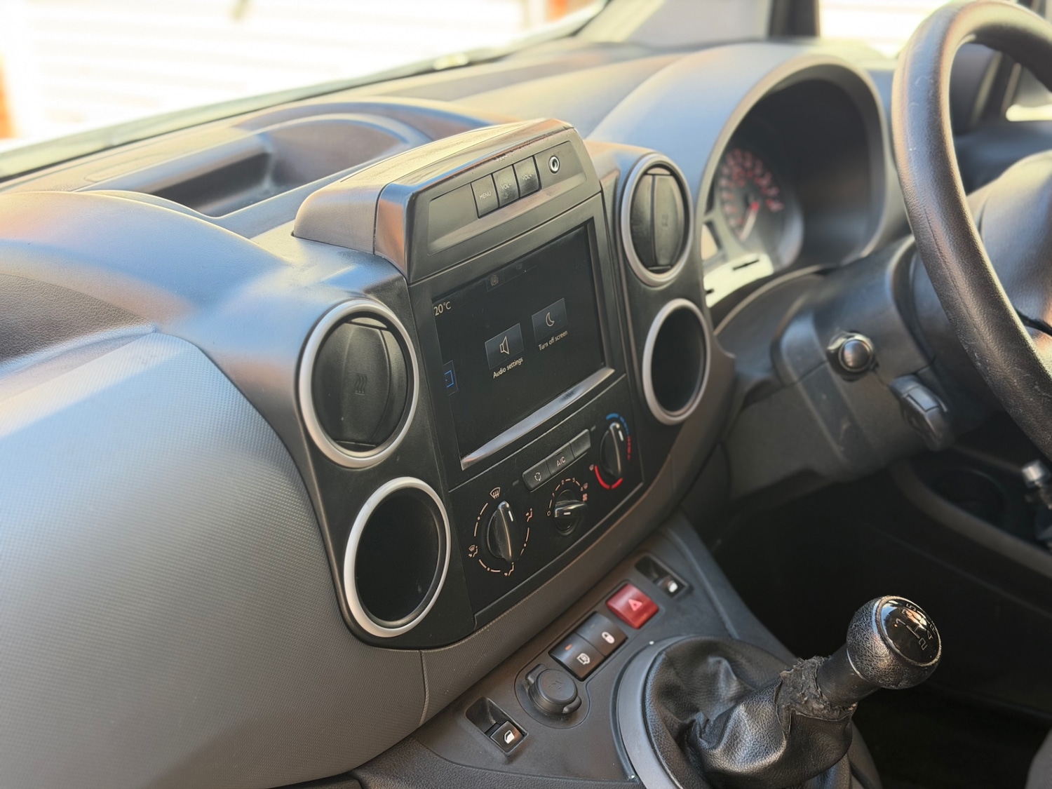 Used Peugeot Partner 2018 for sale - 77979884: Photo 14