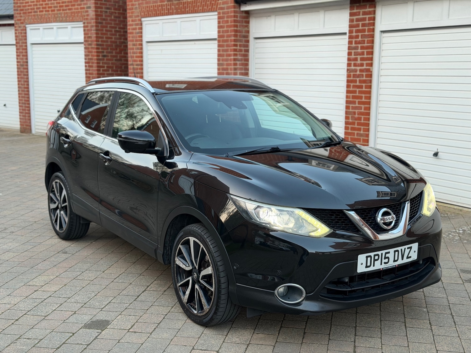 Used Nissan Qashqai 2015 for sale - 77766814: Photo 2
