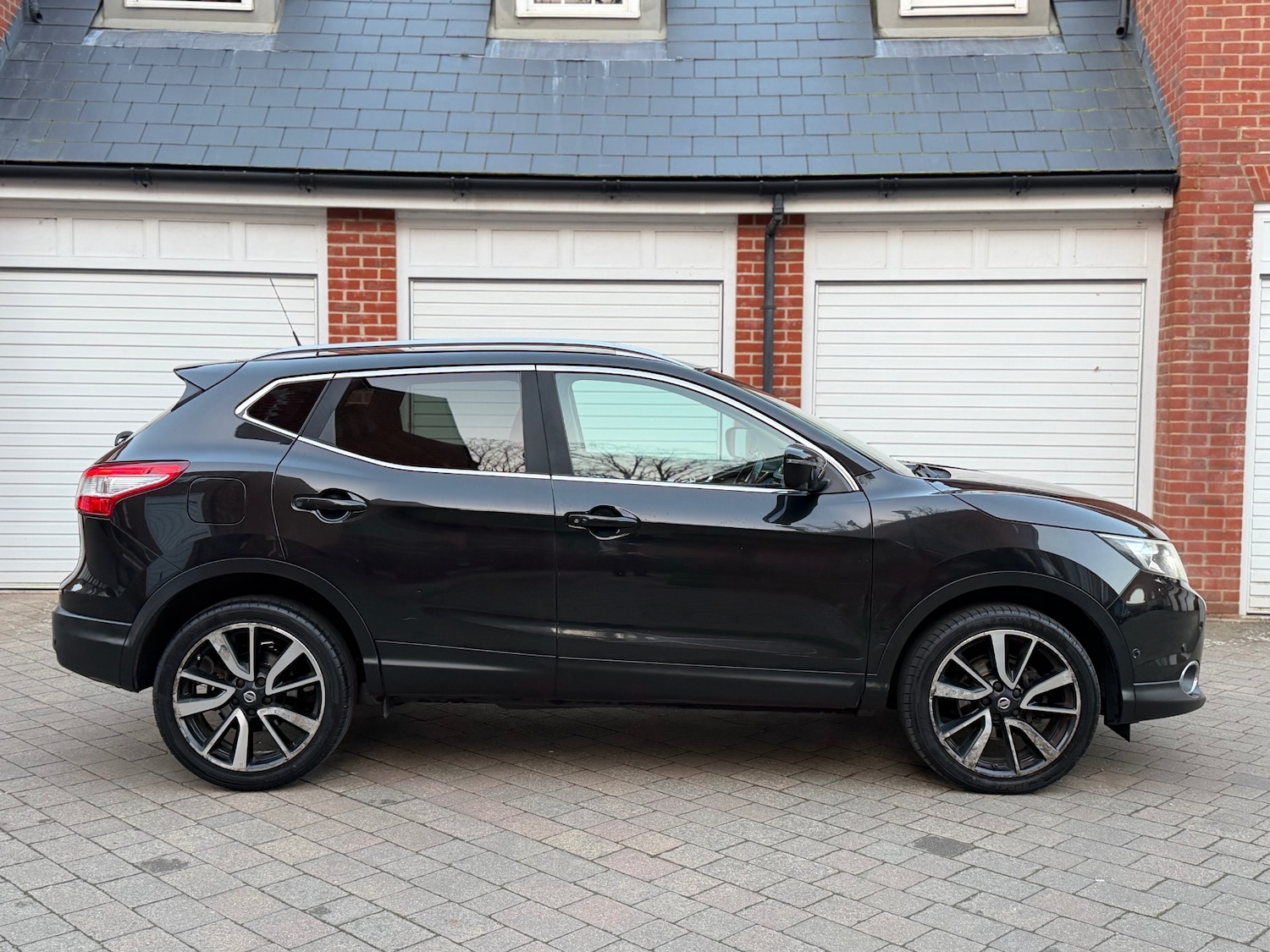 Used Nissan Qashqai 2015 for sale - 77766814: Photo 9