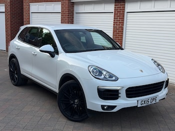 Used Porsche Cayenne 2015 for sale - 79487012: Photo