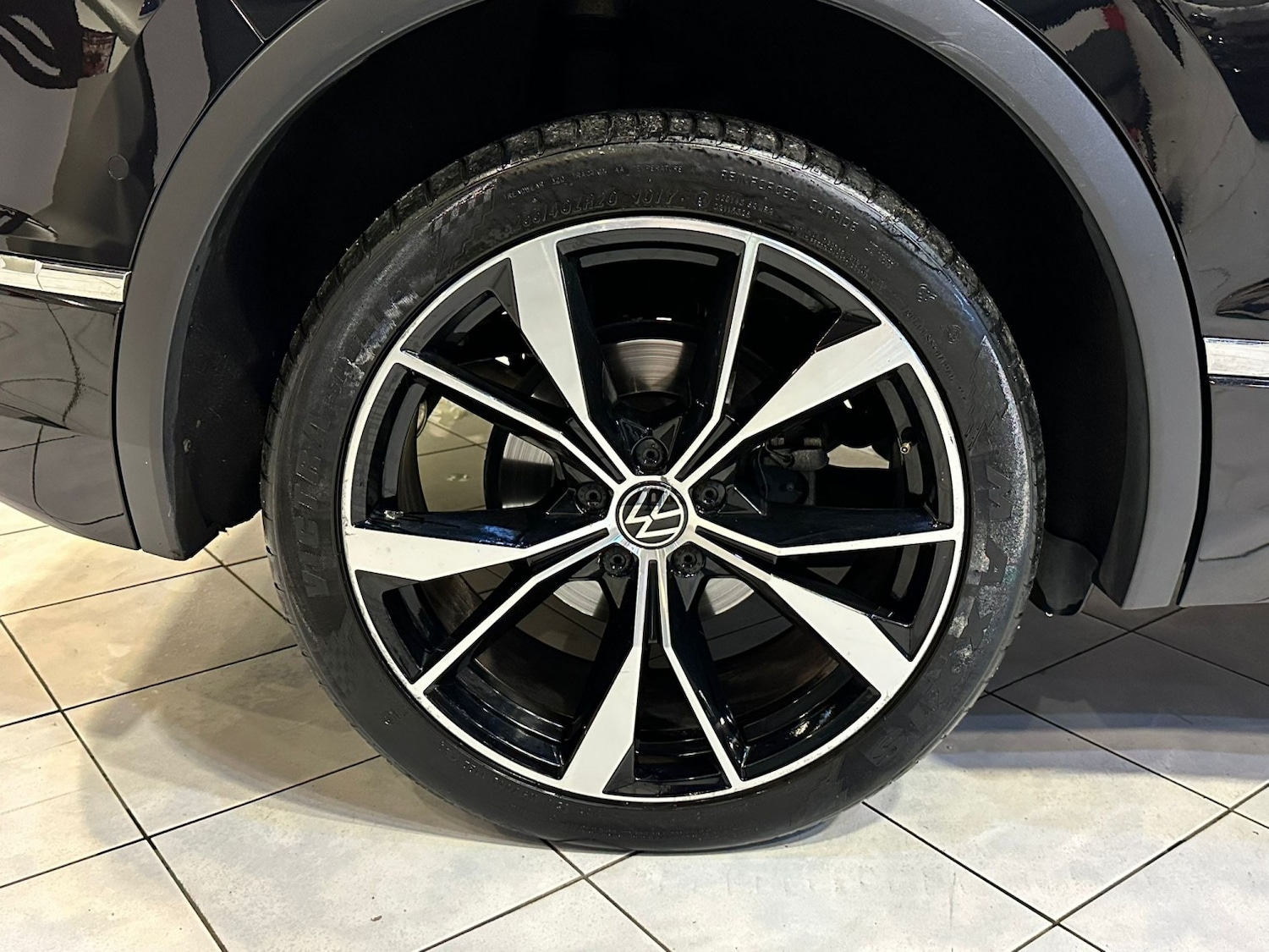 Used Volkswagen Tiguan 2023 for sale - 76536691: Photo 24