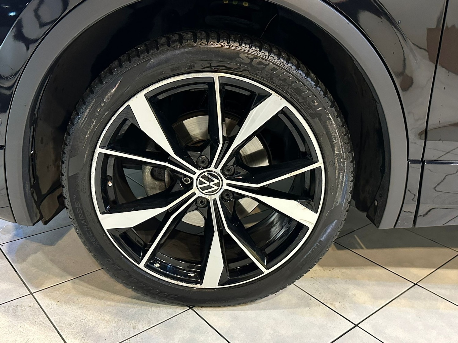 Used Volkswagen Tiguan 2023 for sale - 76536691: Photo 25