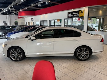 Used Volkswagen Passat 2015 for sale - 78944754: Photo