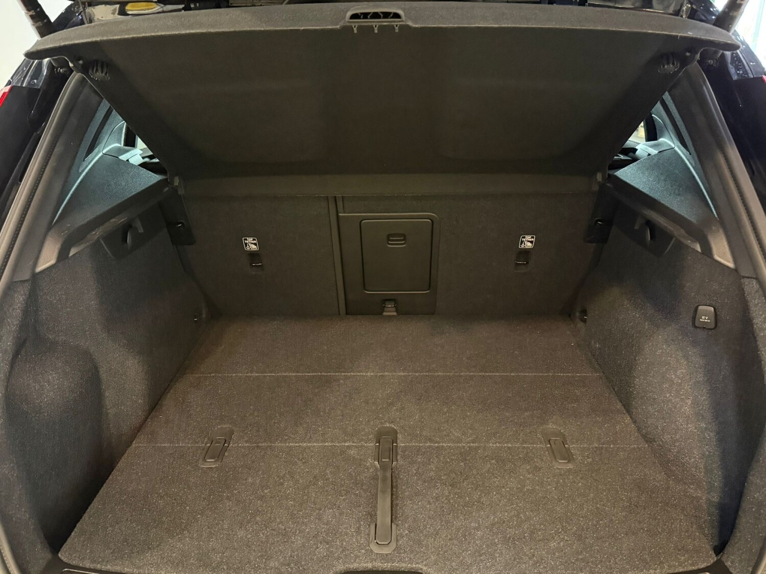 Used Volvo XC40 2024 for sale - 78045549: Photo 13