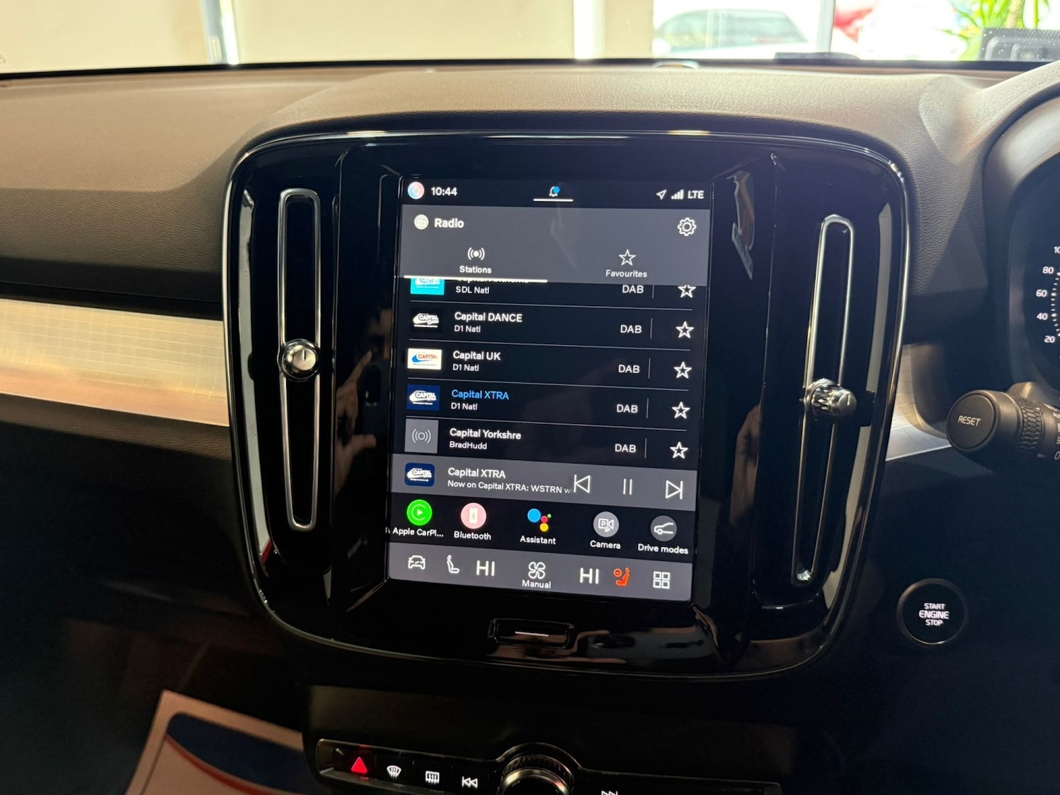 Used Volvo XC40 2024 for sale - 78045549: Photo 28