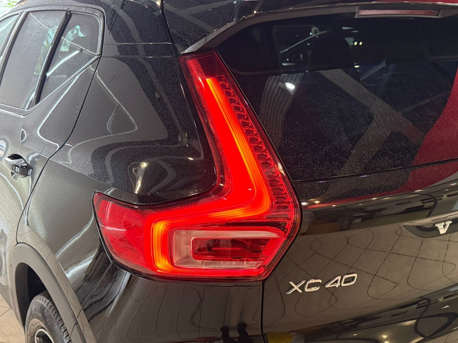 Used Volvo XC40 2024 for sale - 78045549: Photo 8