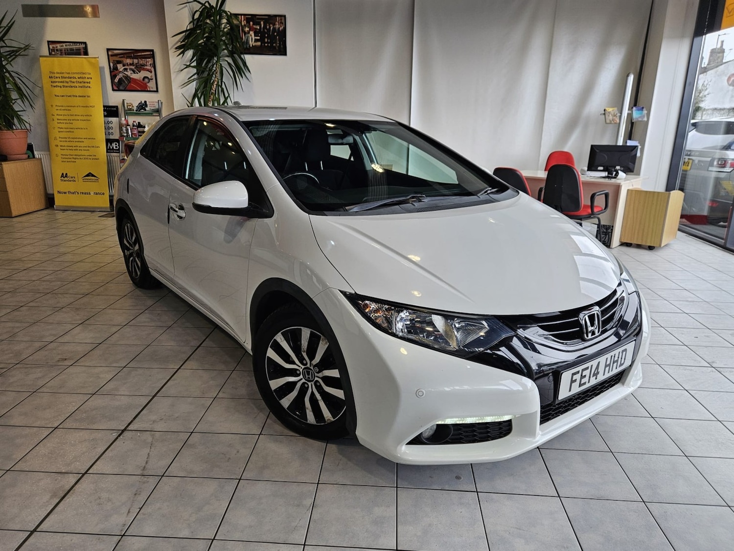 Used Honda Civic 2014 for sale - 78182831: Photo 1
