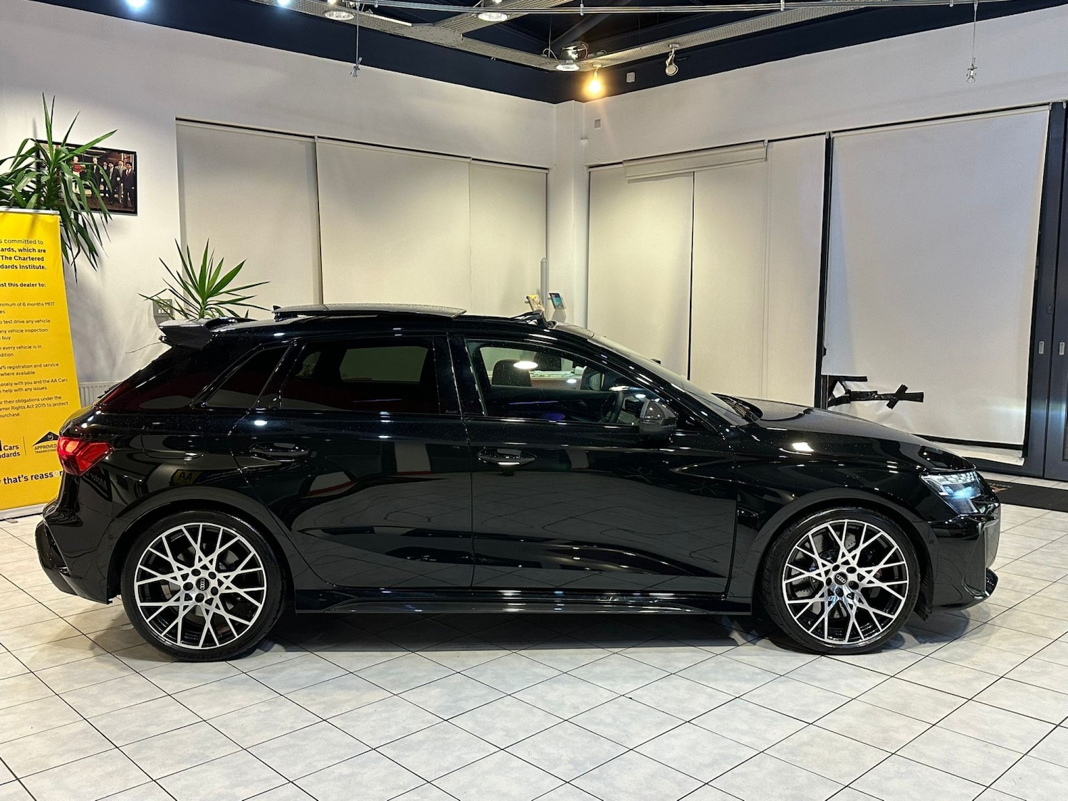 Used Audi RS3 2025 for sale - 77103483: Photo 5