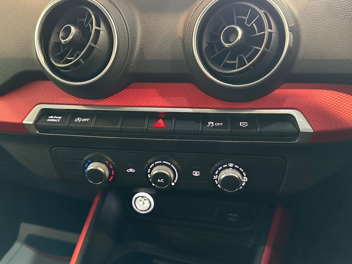 Used Audi Q2 2017 for sale - 77749951: Photo 16