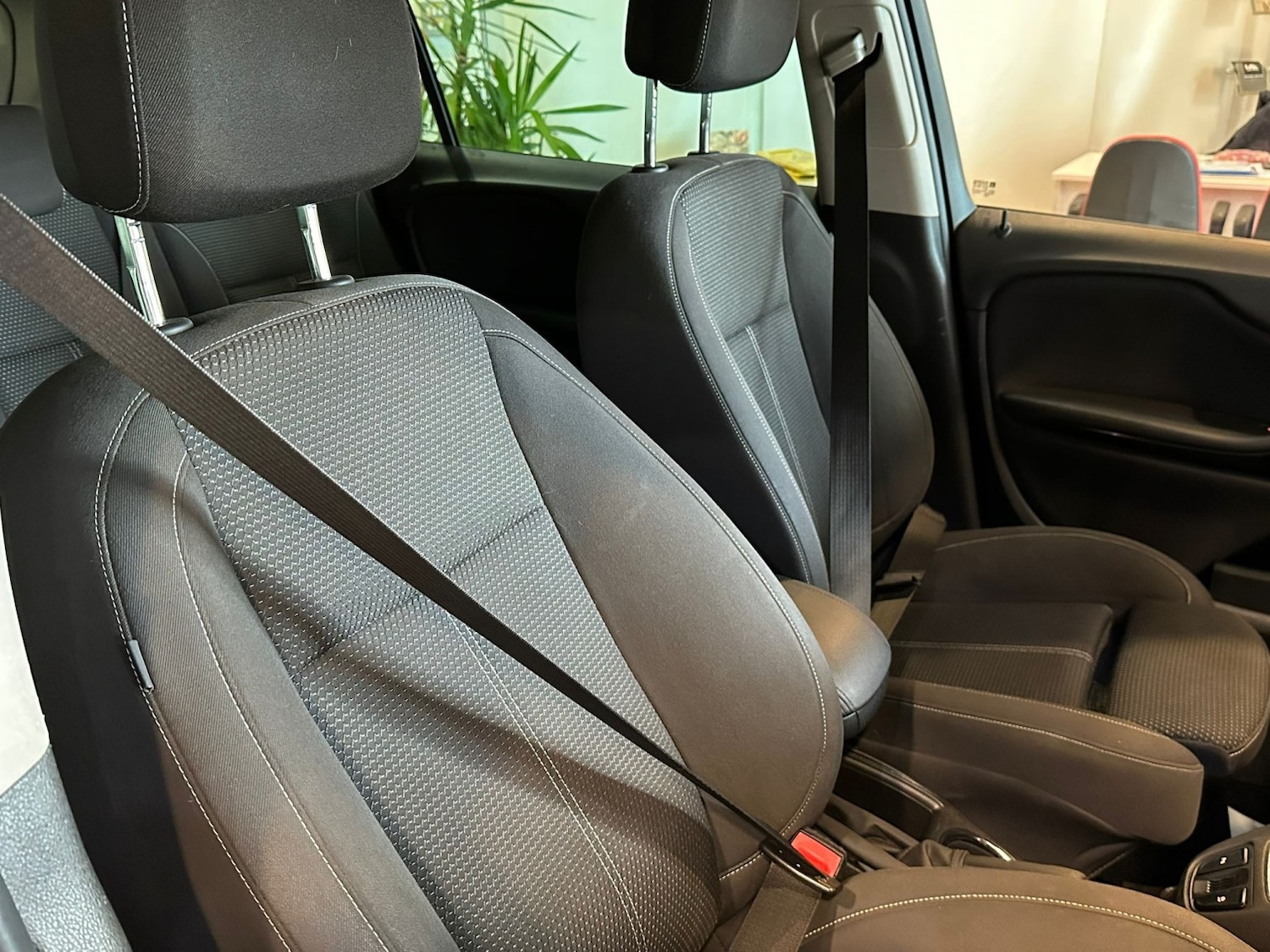 Used Vauxhall Zafira 2015 for sale - 77065688: Photo 15