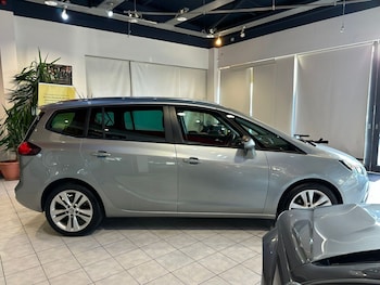 Used Vauxhall Zafira Tourer 2015 for sale - 77065688: Photo