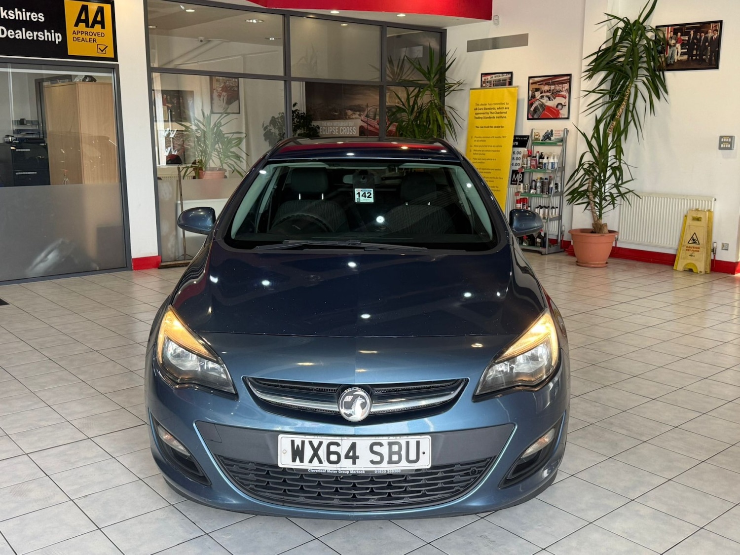 Used Vauxhall Astra 2021 for sale - 78155343: Photo 2