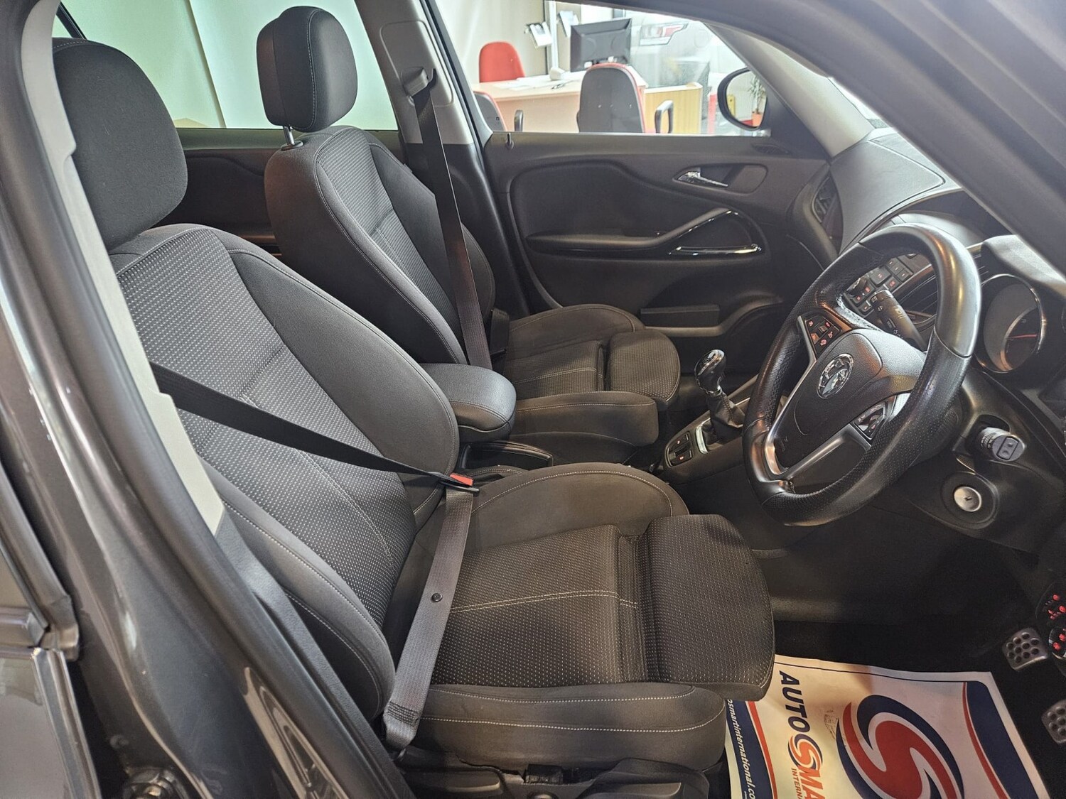 Used Vauxhall Zafira 2015 for sale - 78183042: Photo 10