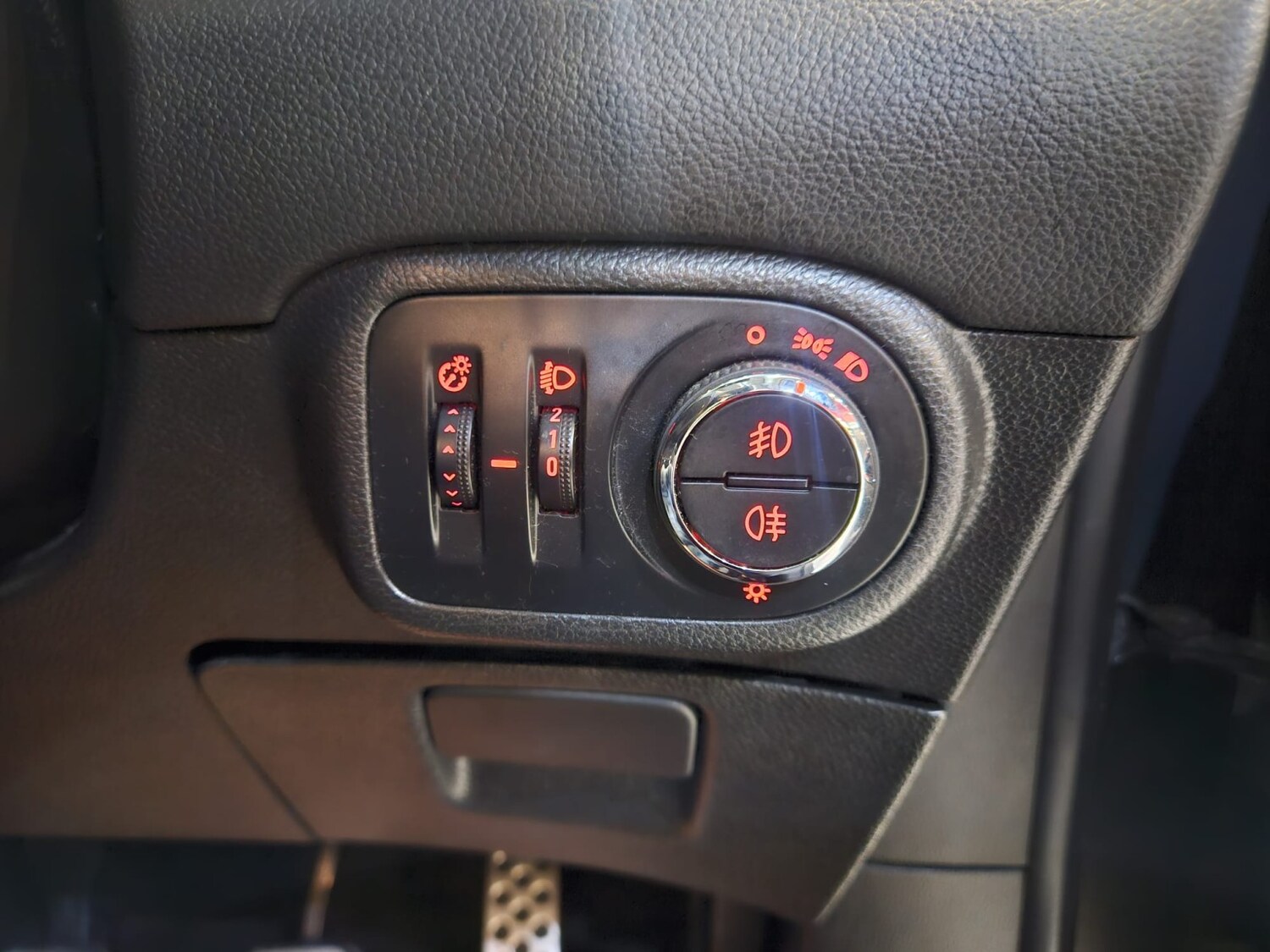 Used Vauxhall Zafira 2015 for sale - 78183042: Photo 17