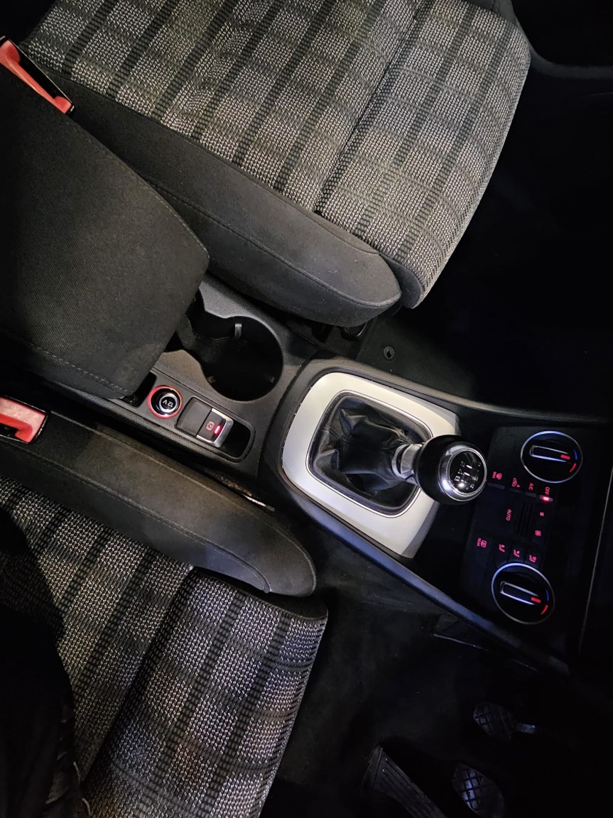 Used Audi Q3 2015 for sale - 76896897: Photo 12