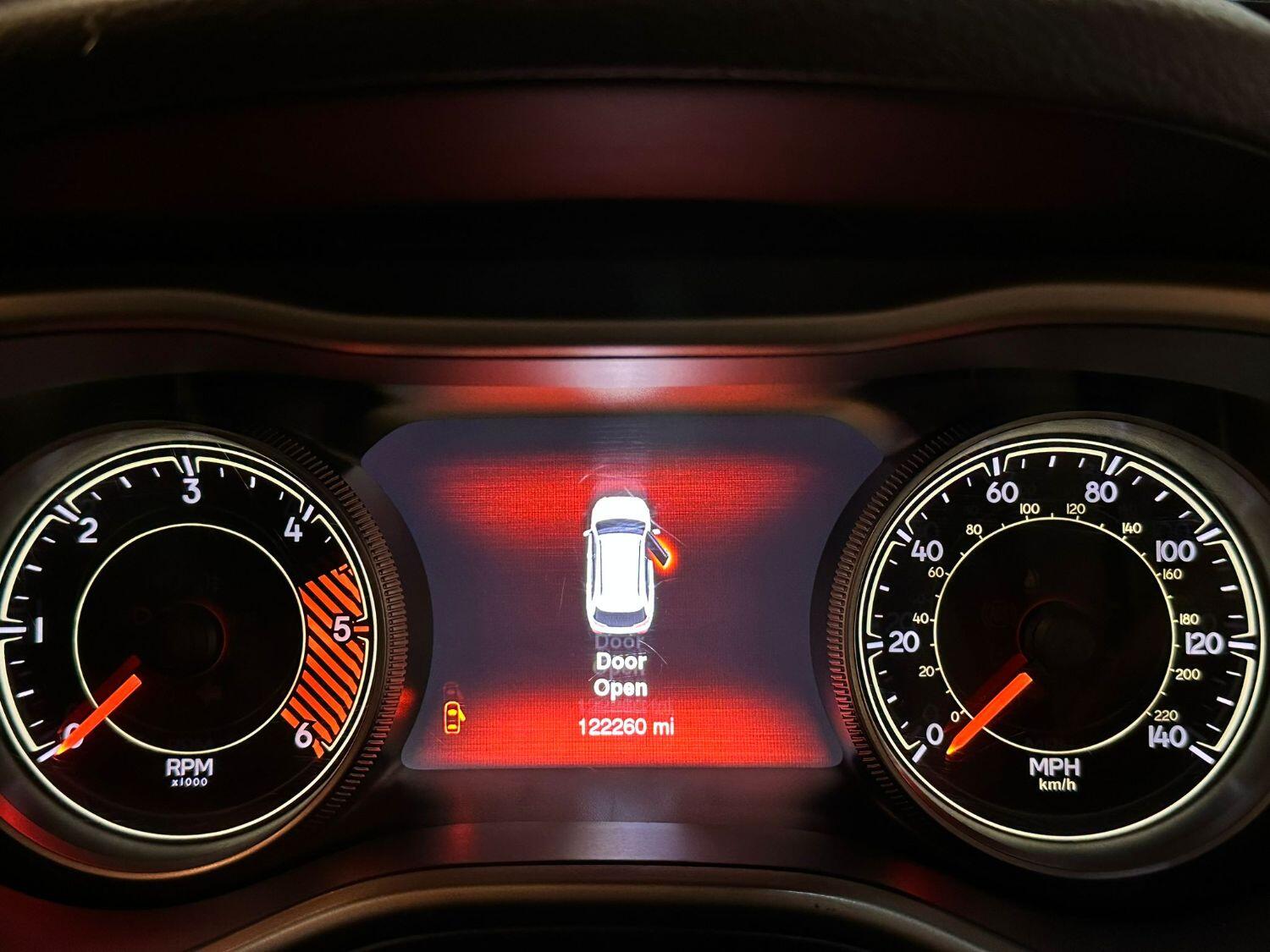 Used Jeep Cherokee 2016 for sale - 76439983: Photo 25