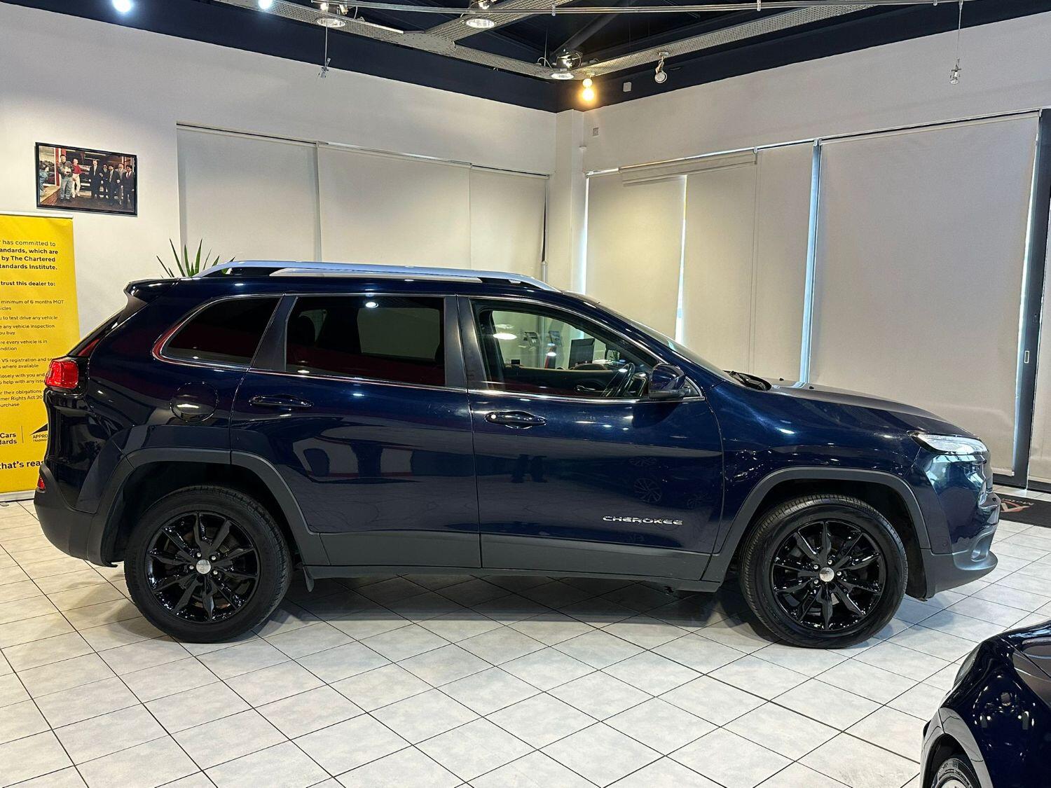 Used Jeep Cherokee 2016 for sale - 76439983: Photo 4