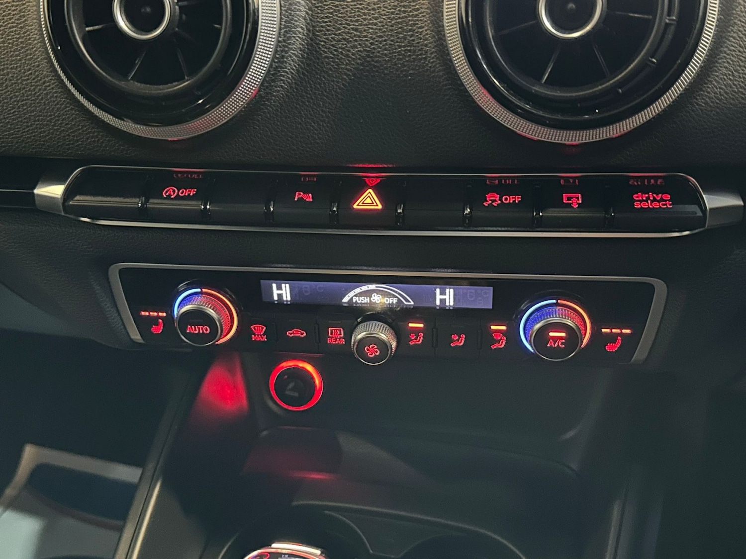 Used Audi RS3 2015 for sale - 77595399: Photo 31