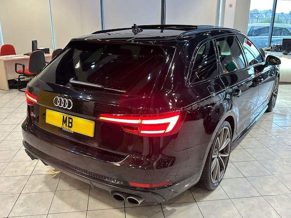 Used Audi A4 2017 for sale - 76324865: Photo 8