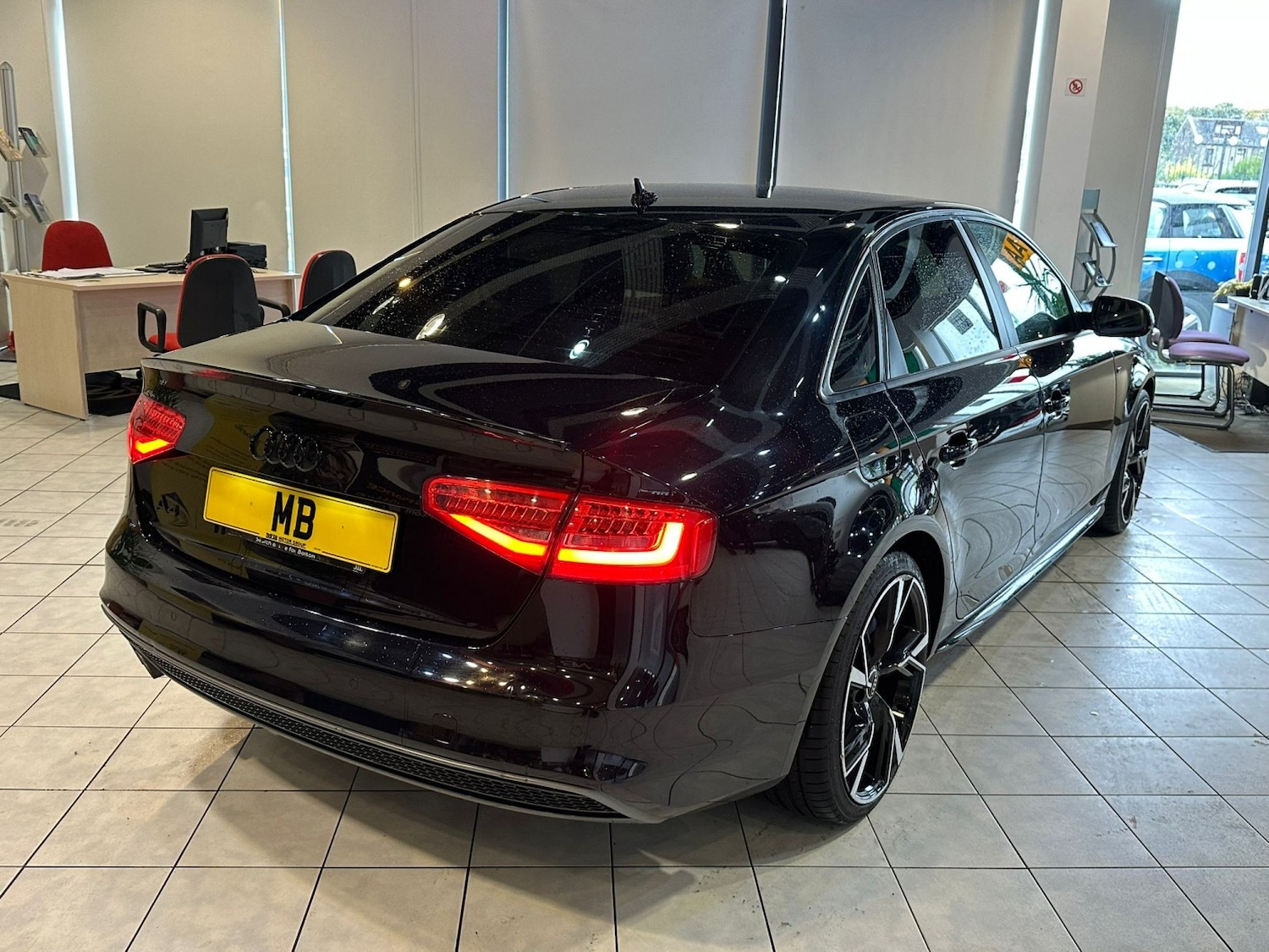 Used Audi A4 2012 for sale - 77707190: Photo 9