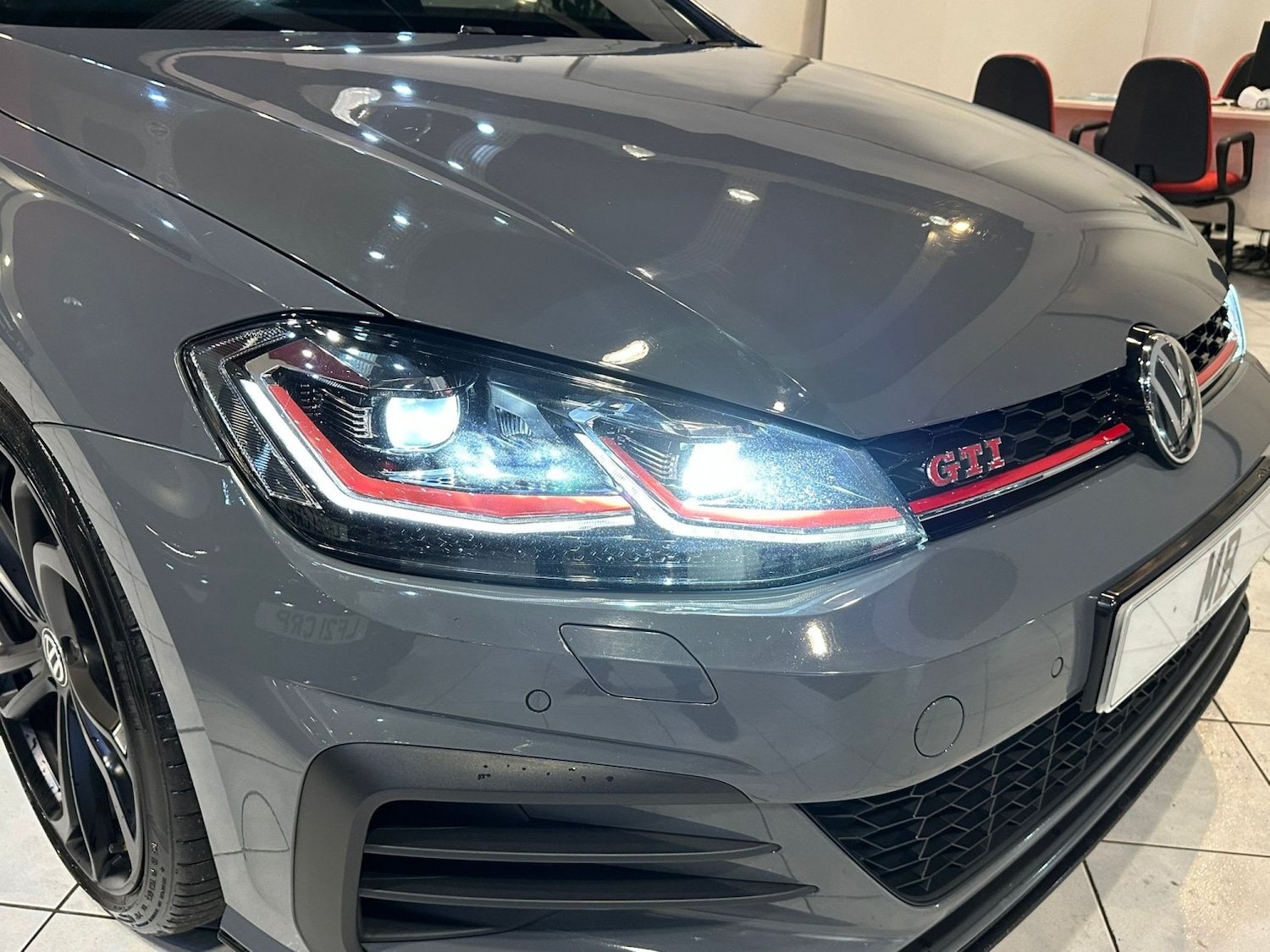 Used Volkswagen Golf 2019 for sale - 76449374: Photo 2