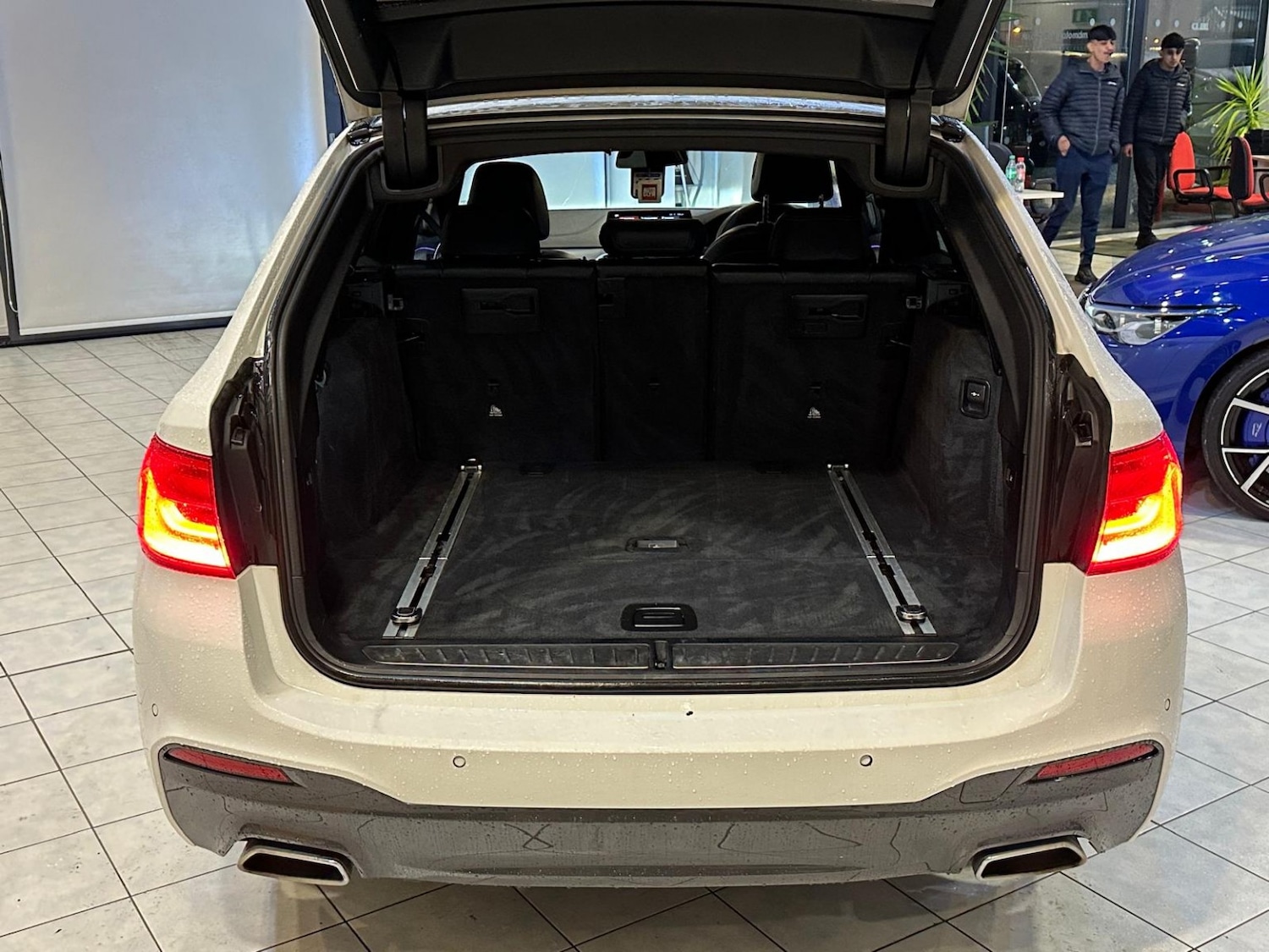 Used BMW 5 Series 2017 for sale - 77977135: Photo 11