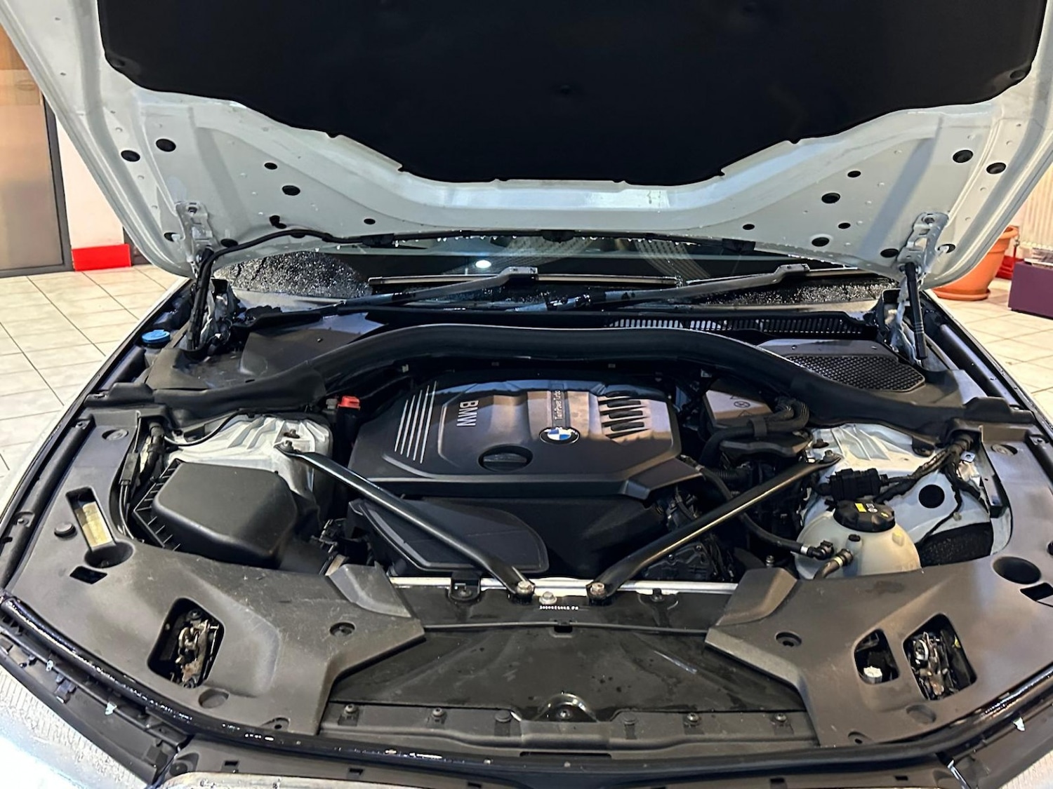 Used BMW 5 Series 2017 for sale - 77977135: Photo 32