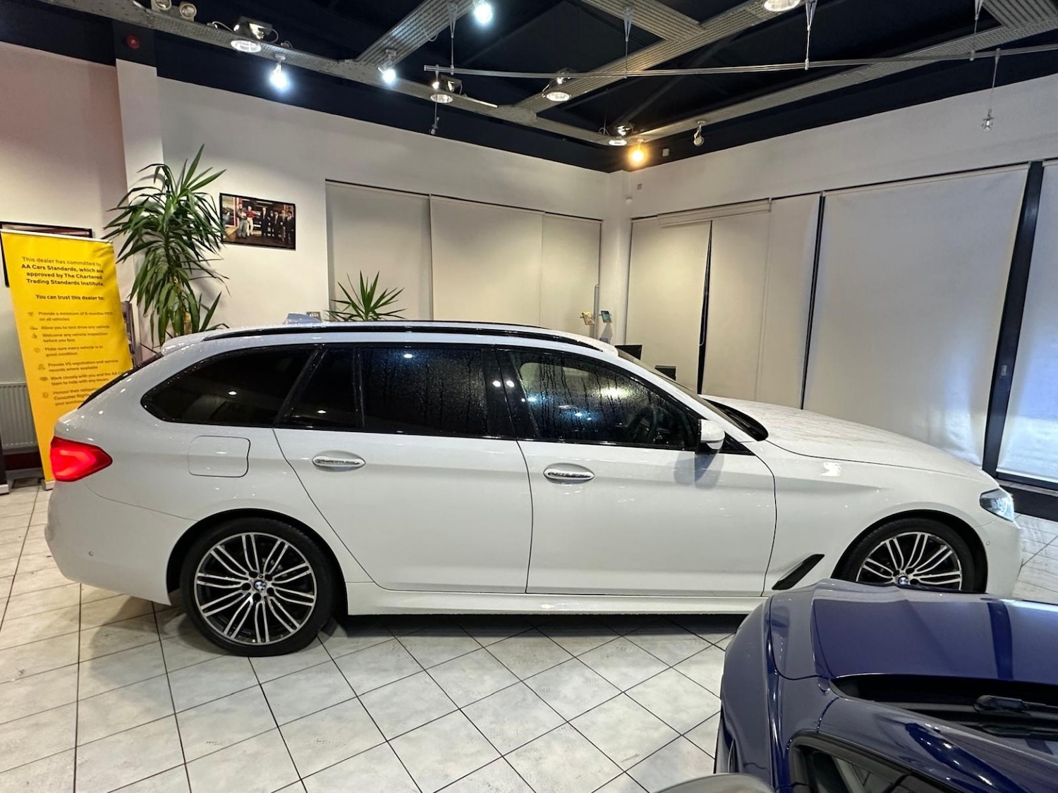 Used BMW 5 Series 2017 for sale - 77977135: Photo 8