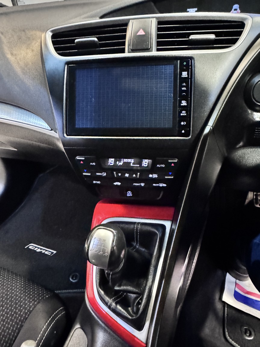 Used Honda Civic 2015 for sale - 77595240: Photo 15