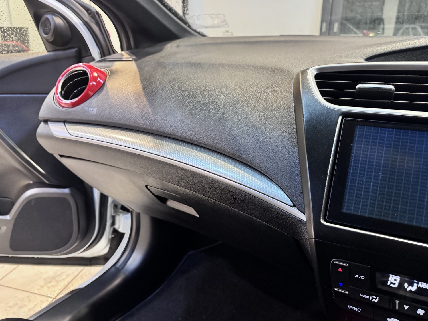 Used Honda Civic 2015 for sale - 77595240: Photo 23