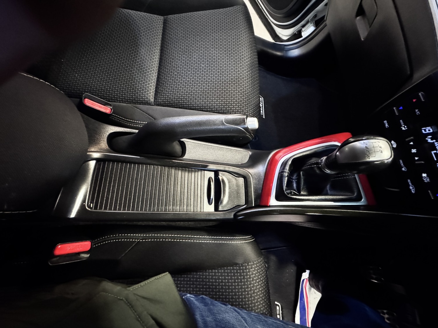 Used Honda Civic 2015 for sale - 77595240: Photo 24