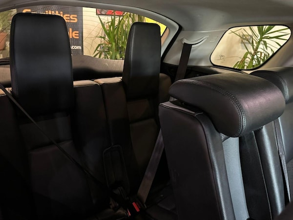 Used Land Rover Discovery Sport 2016 for sale - 76246156: Photo 11