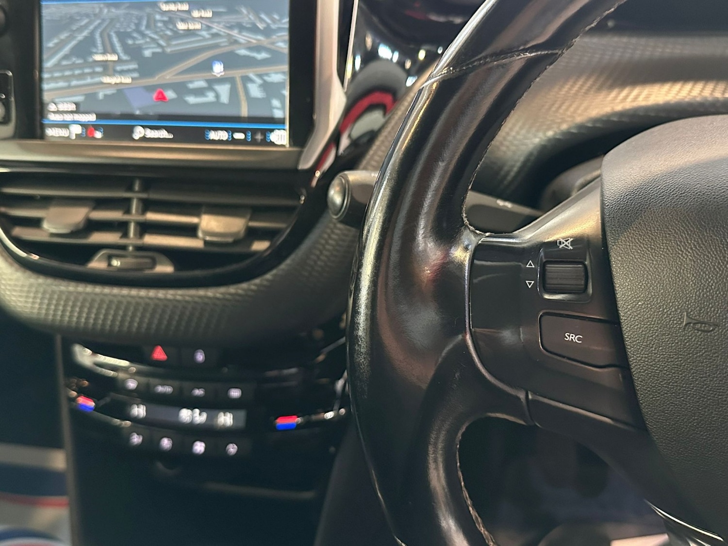 Used Peugeot 208 2018 for sale - 77233810: Photo 24