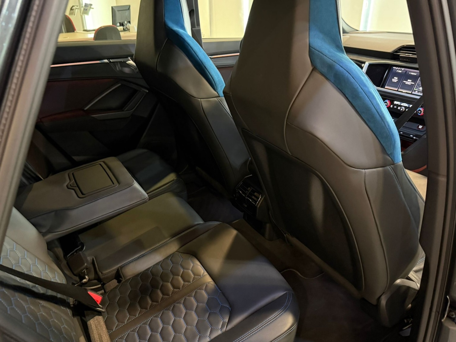 Used Audi RS Q3 2022 for sale - 78057085: Photo 16