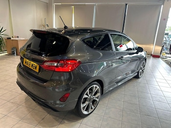 Used Ford Fiesta 2018 for sale - 75376576: Photo