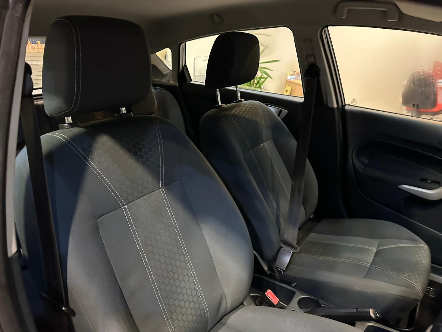 Used Ford Fiesta 2012 for sale - 76536868: Photo 14