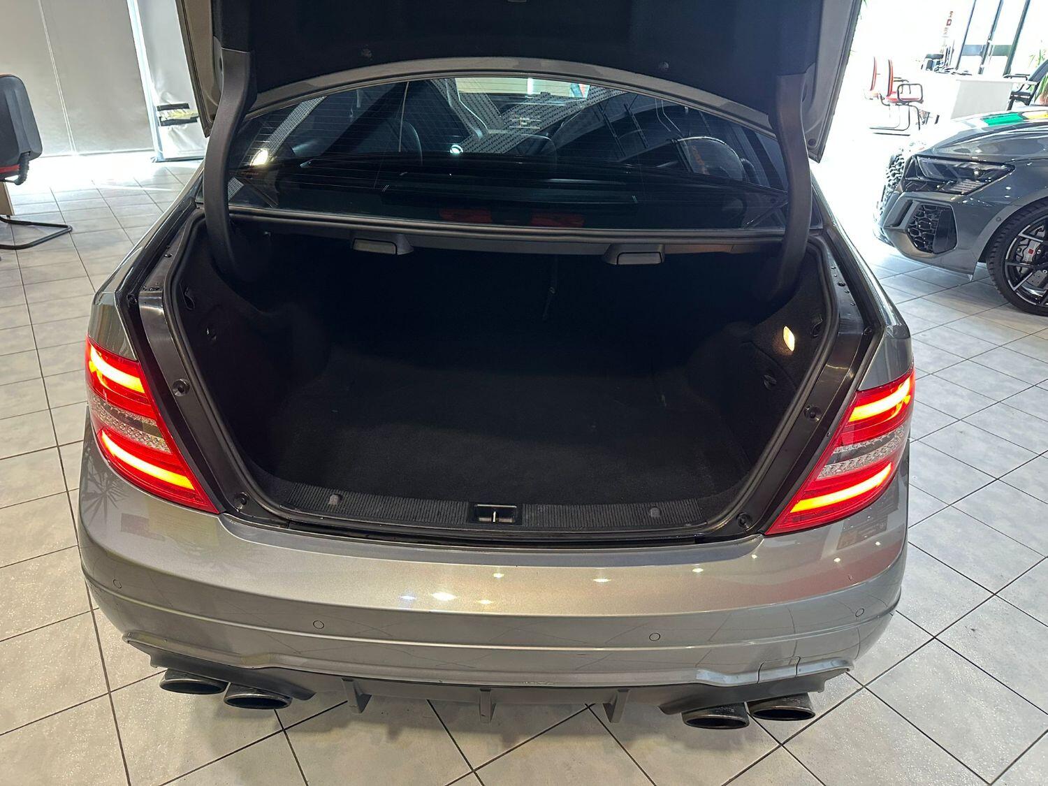 Used Mercedes-Benz C Class 2012 for sale - 76845039: Photo 7