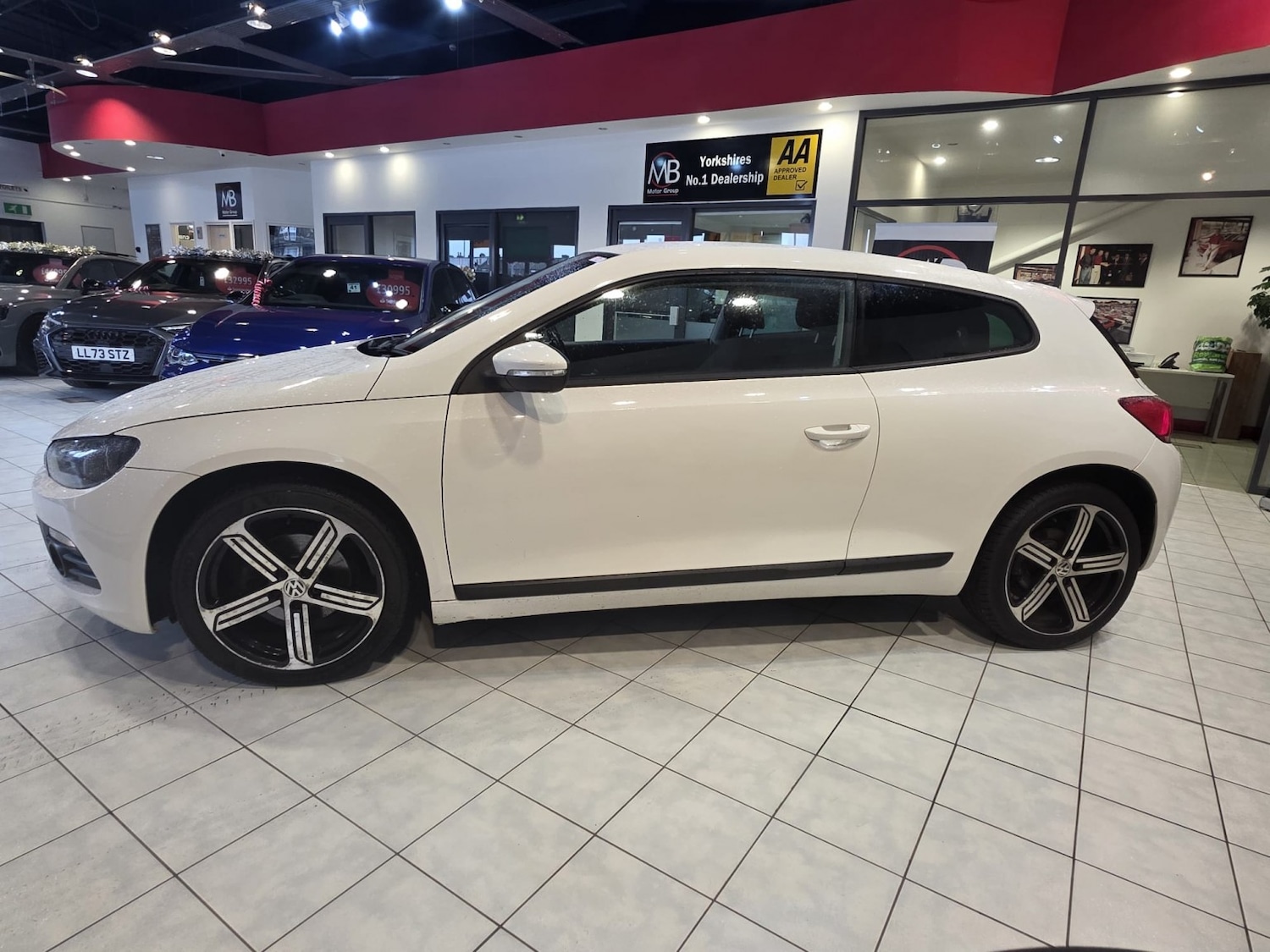 Used Volkswagen Scirocco 2010 for sale - 76982754: Photo 3