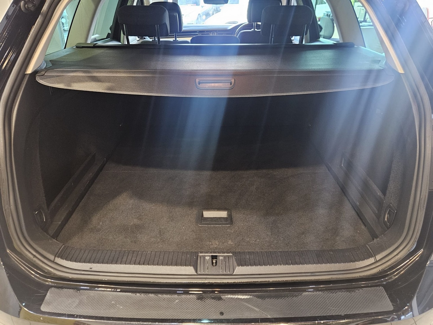 Used Volkswagen Passat 2018 for sale - 76957198: Photo 8