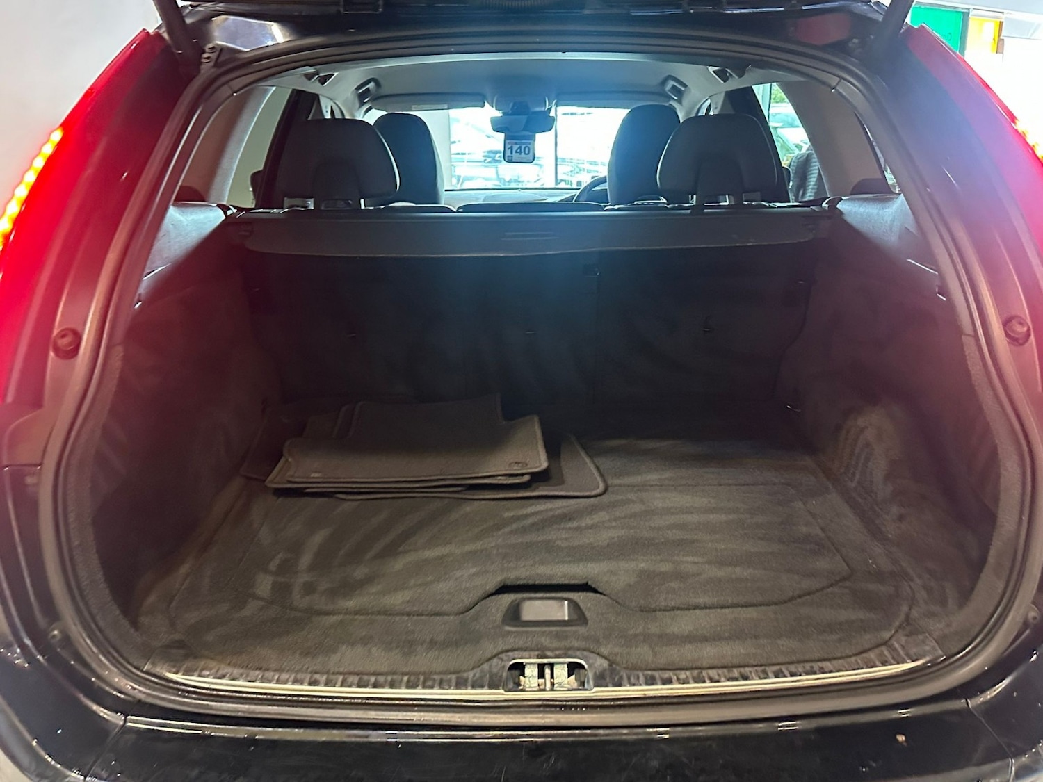 Used Volvo XC60 2015 for sale - 77721235: Photo 8