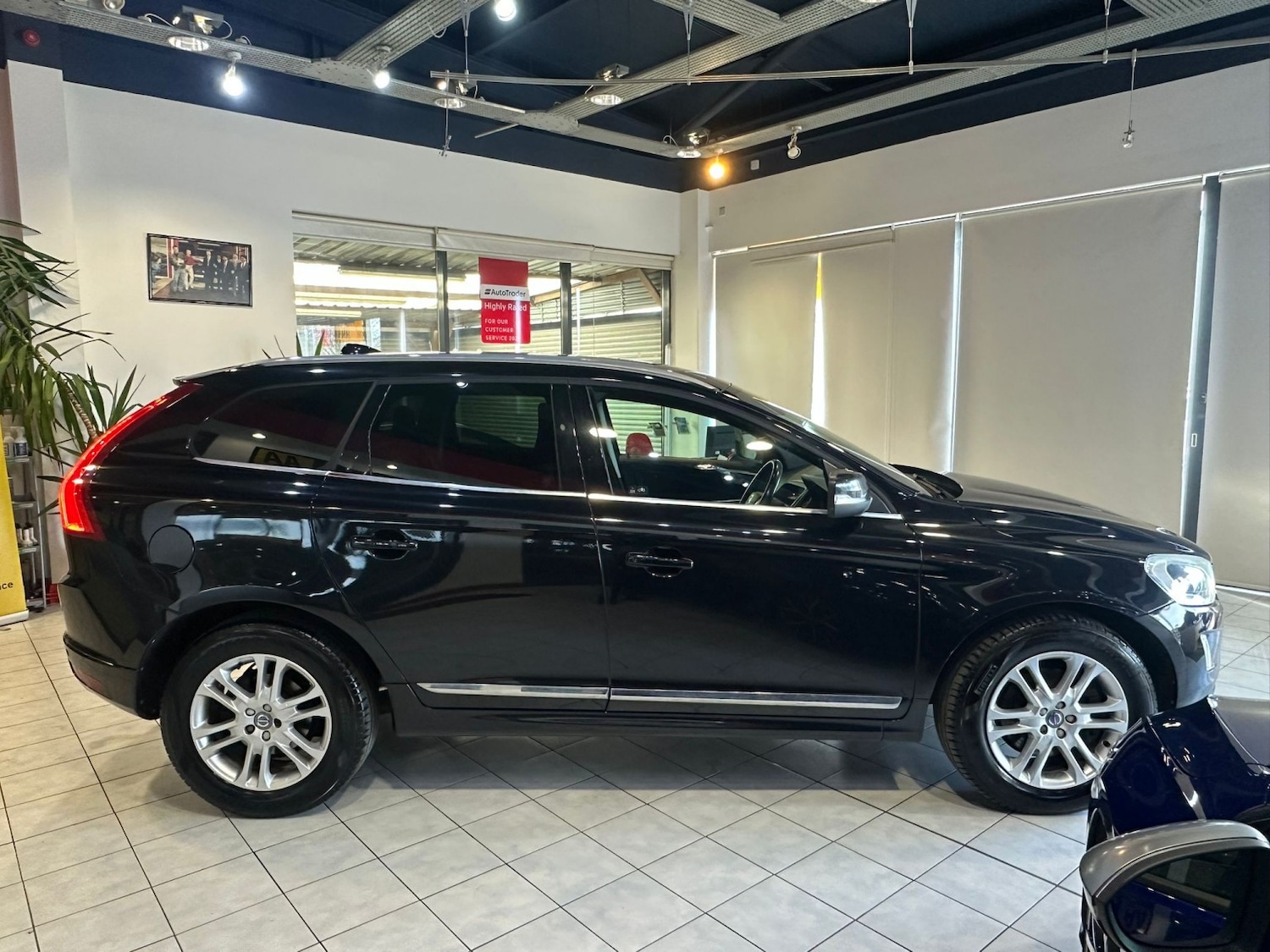 Used Volvo XC60 2015 for sale - 77721235: Photo 9