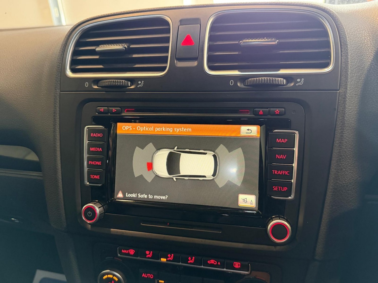 Used Volkswagen Golf 2012 for sale - 77906663: Photo 23