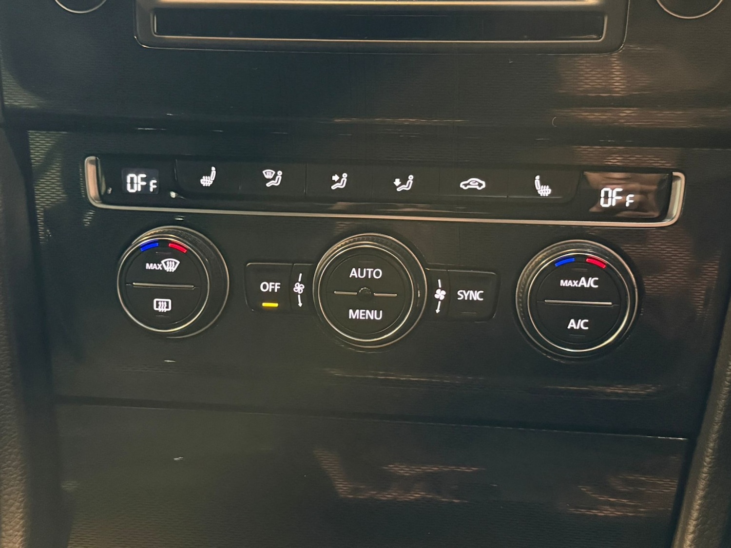 Used Volkswagen Golf 2017 for sale - 78038945: Photo 16